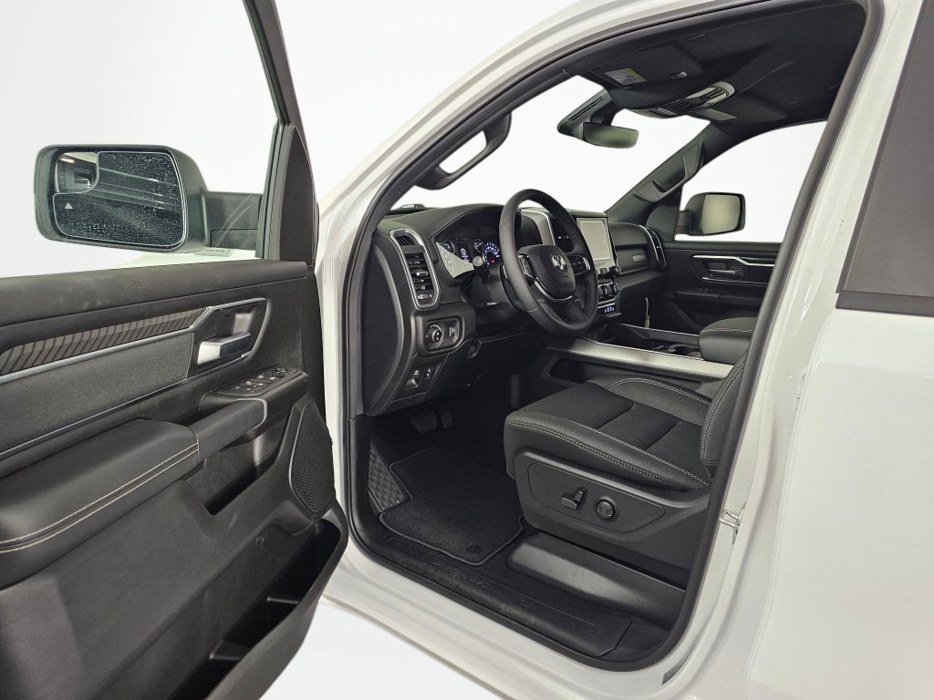 New 2026 RAM 1500 Big Horn AWD/4WD image 23