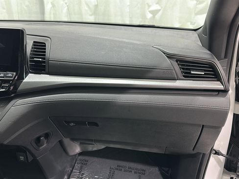Used 2024 Honda Odyssey Sport image 25
