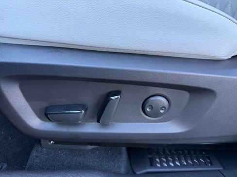 New 2025 Mitsubishi Outlander SEL image 22