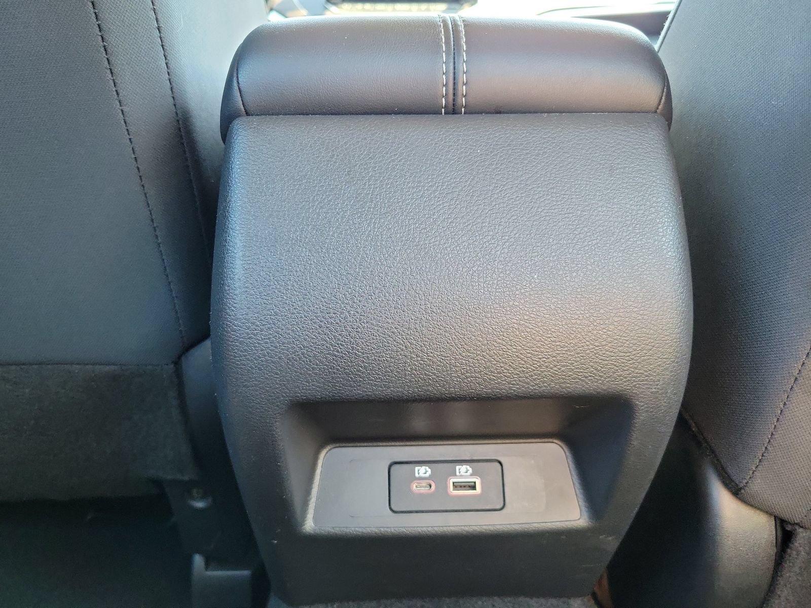 Used 2025 Nissan Altima 2.5 SV FWD image 11