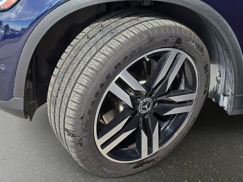 Used 2021 Mercedes-Benz GLC 300 4MATIC Coupe image 34