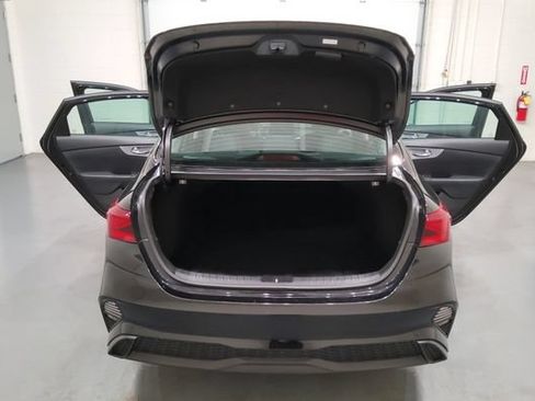Used 2023 Kia Forte LXS FWD image 12