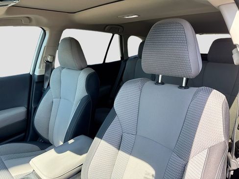 Used 2024 Subaru Outback Premium image 12