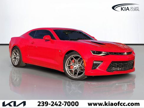 Used 2017 Chevrolet Camaro SS RWD image 1