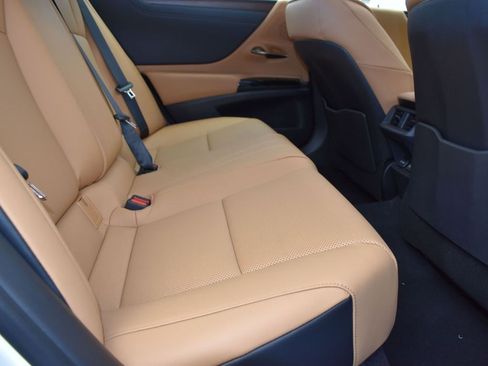 New 2025 Lexus ES 350 w/ Premium Package image 22