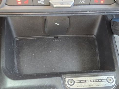 Certified 2022 Ford Bronco Wildtrak image 25