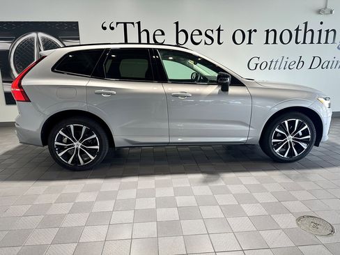 Used 2023 Volvo XC60 B5 Plus w/ Climate Package AWD/4WD image 3