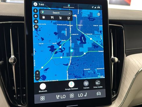 New 2026 Volvo XC60 B5 Ultra w/ Climate Package image 16