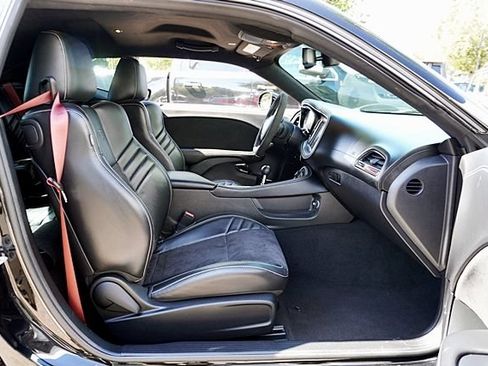 Used 2023 Dodge Challenger SRT Hellcat w/ Plus Package RWD image 15