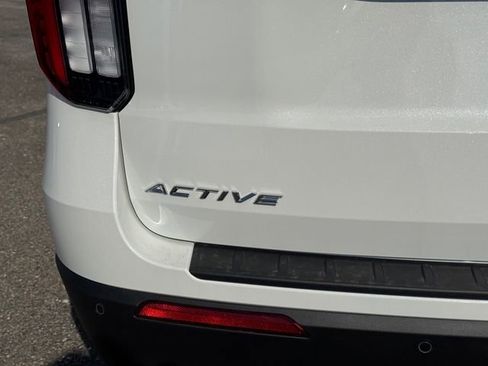 New 2026 Ford Explorer Active w/ Active Comfort Package AWD/4WD image 7