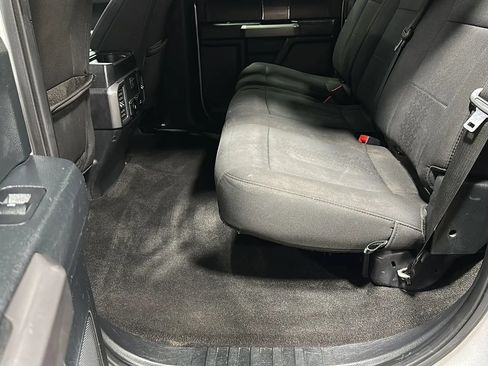 Used 2019 Ford F150 XLT w/ Equipment Group 302A Luxury AWD/4WD image 11