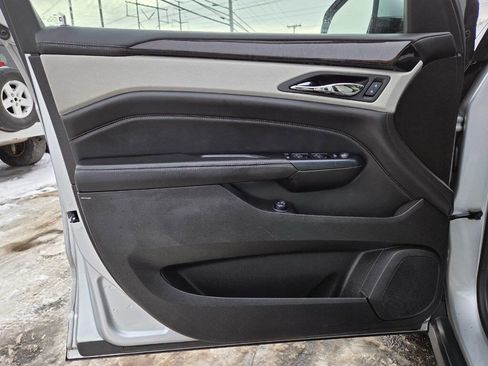 Used 2015 Cadillac SRX Luxury image 27