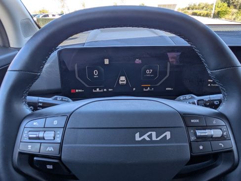 Certified 2026 Kia Sportage SX image 32