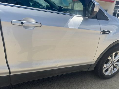 Used 2019 Ford Escape SEL FWD image 4