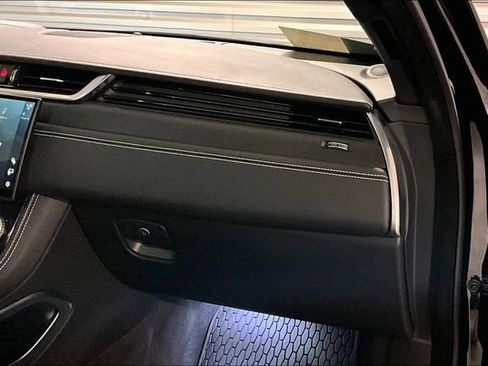 Certified 2025 Jaguar F-PACE R-Dynamic S image 25