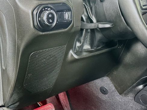 Used 2023 Jeep Gladiator Sport image 10