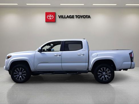 Certified 2021 Toyota Tacoma Limited image 2