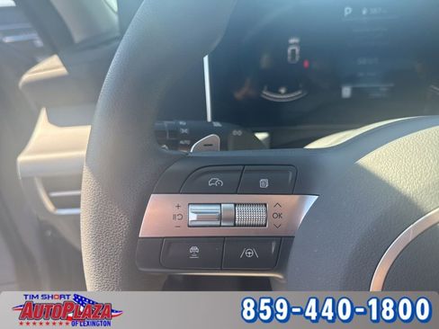Used 2025 Hyundai Sonata SEL FWD image 15