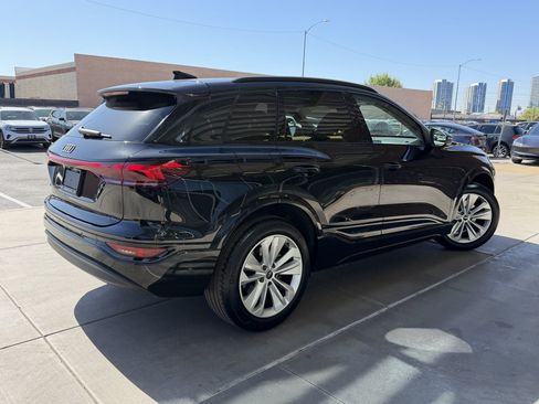 Used 2025 Audi Q6 e-tron Premium w/ Convenience Package RWD image 4