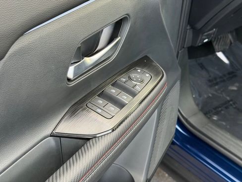 New 2026 Nissan Kicks SR w/ Cold Weather Package FWD image 13