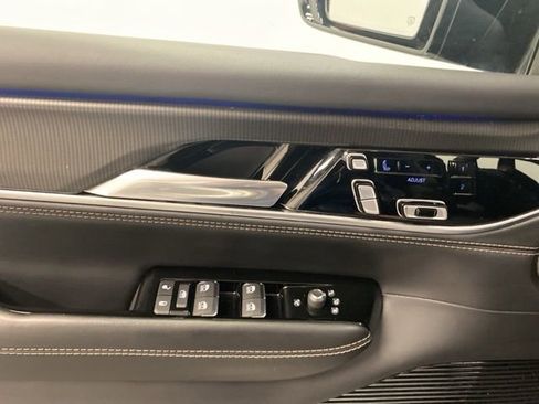 Used 2024 Jeep Grand Wagoneer Series II w/ Quick Order Packagew 28T image 23