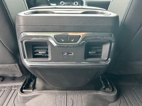 Used 2025 GMC Sierra 2500 Denali AWD/4WD image 11