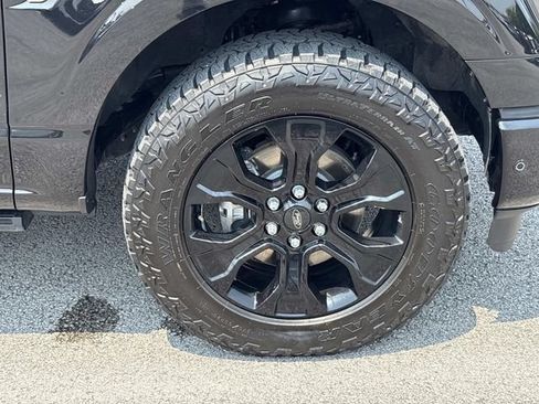 Certified 2023 Ford F150 Platinum w/ Equipment Group 701A High AWD/4WD image 9