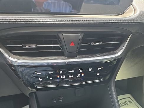 Used 2024 Buick Encore GX Avenir w/ Avenir Technology Package AWD/4WD image 57