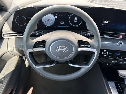 Used 2024 Hyundai Elantra SEL FWD image 16