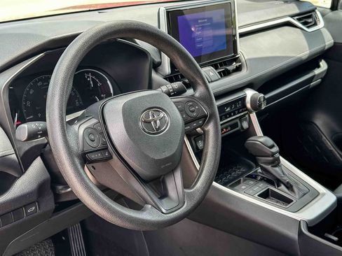 Used 2024 Toyota RAV4 XLE w/ Convenience Package FWD image 12