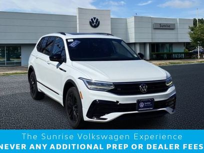 Certified 2022 Volkswagen Tiguan SE R-Line