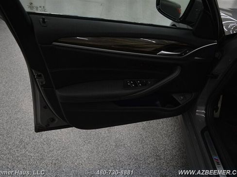 Used 2022 BMW 530i w/ M Sport Package image 39