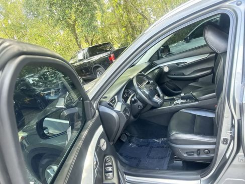 Used 2019 INFINITI QX50 Essential w/ Premium Heat Package FWD image 10