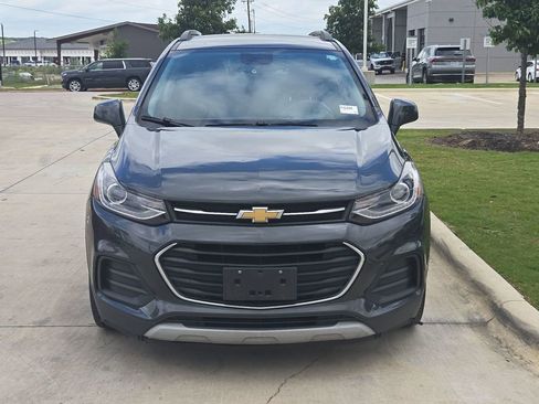 Used 2019 Chevrolet Trax LT w/ LT Convenience Package FWD image 7