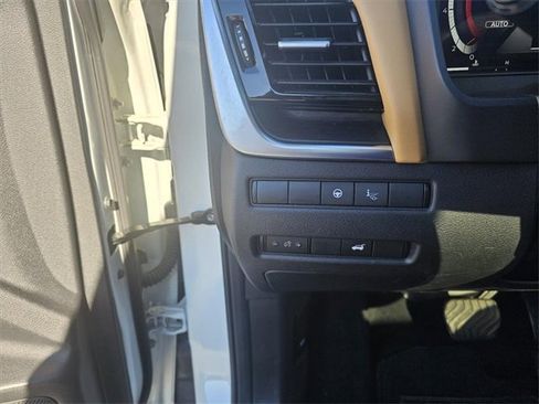 Used 2023 Nissan Rogue Platinum w/ Platinum Premium Package image 25