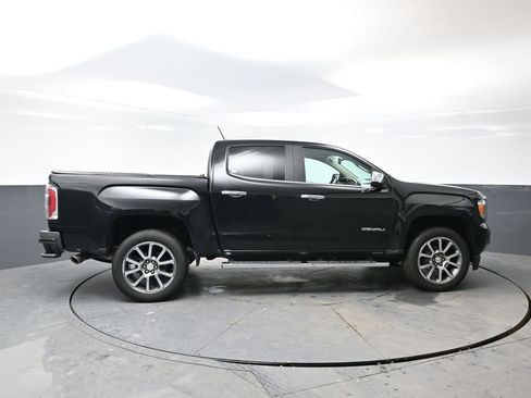 Used 2019 GMC Canyon Denali image 4