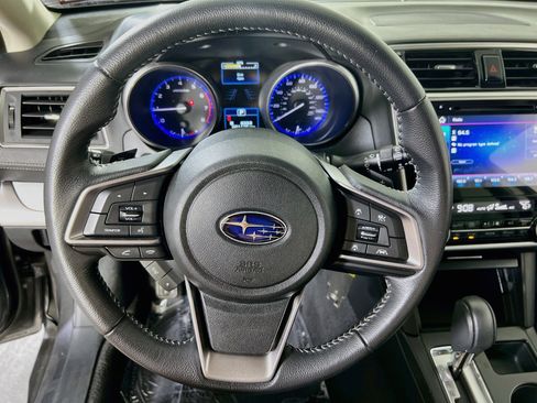 Used 2019 Subaru Outback 2.5i Premium AWD/4WD image 11