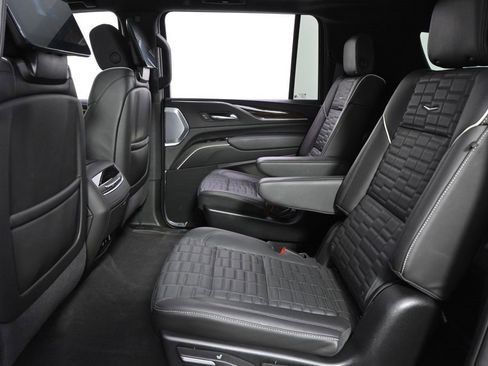 Certified 2024 Cadillac Escalade ESV Sport Platinum w/ LPO, ONYX Package AWD/4WD image 25