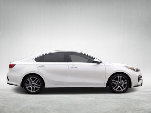 Certified 2020 Kia Forte EX image 2