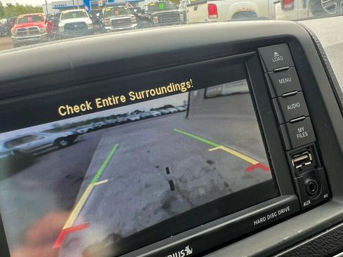 Used 2017 Dodge Grand Caravan SE image 19