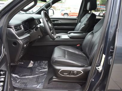 Used 2024 Jeep Wagoneer Series II
