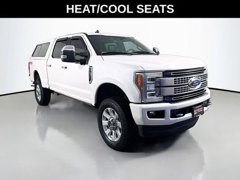 Used 2019 Ford F250 Platinum w/ Platinum Ultimate Package AWD/4WD image 2