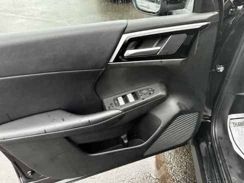 Used 2024 Mitsubishi Outlander SE AWD/4WD image 18