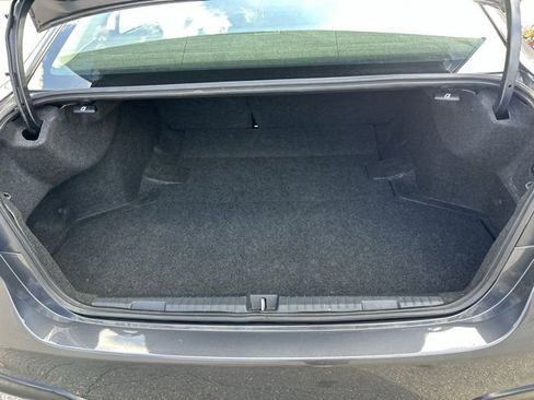 Used 2024 Subaru Legacy Premium image 39