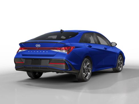 New 2025 Hyundai Elantra Sport image 2