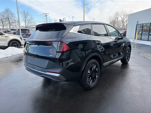 Certified 2026 Kia Sportage LX w/ LX Convenience Package AWD/4WD image 6