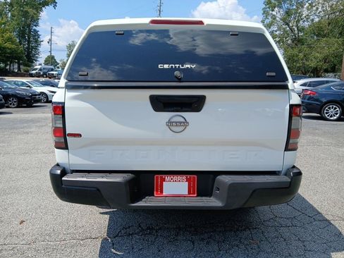 Used 2022 Nissan Frontier S RWD image 7