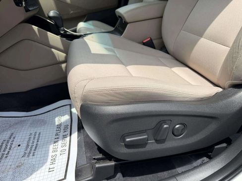 Used 2016 Hyundai Tucson SE w/ Option Group 02 AWD/4WD image 13