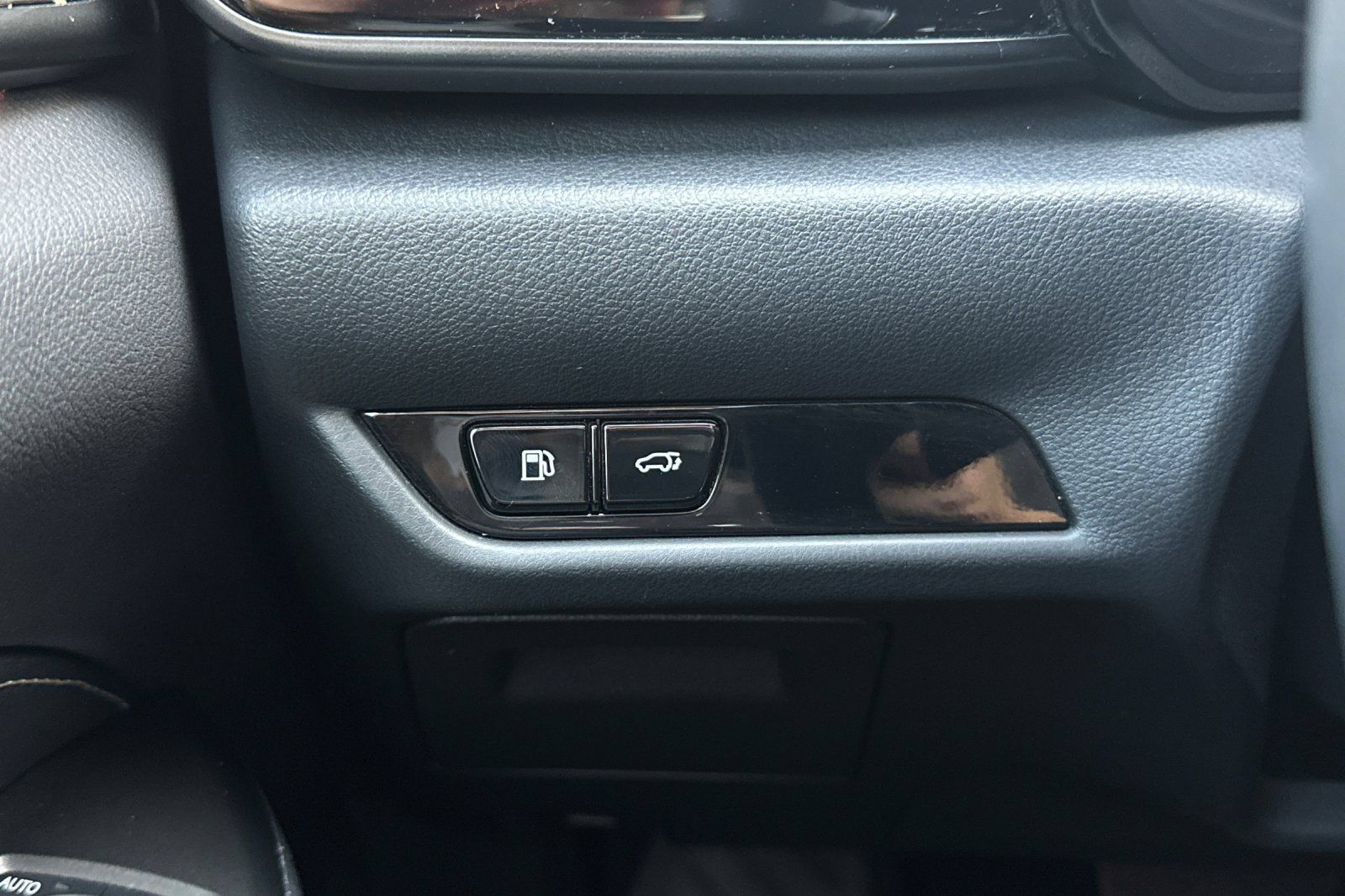 Used 2022 Lexus NX 350h AWD image 28