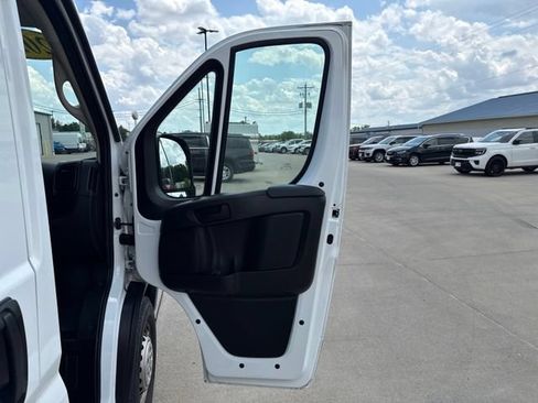 Used 2025 RAM ProMaster 3500 w/ Convenience Group FWD image 21